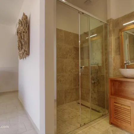 Torrella Bed & Breakfast 3*