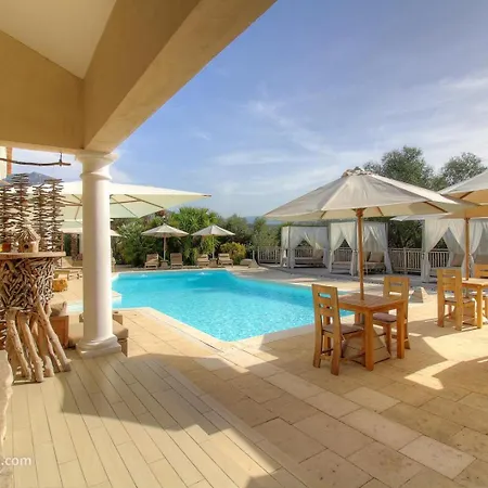 Torrella Bed & Breakfast 3*